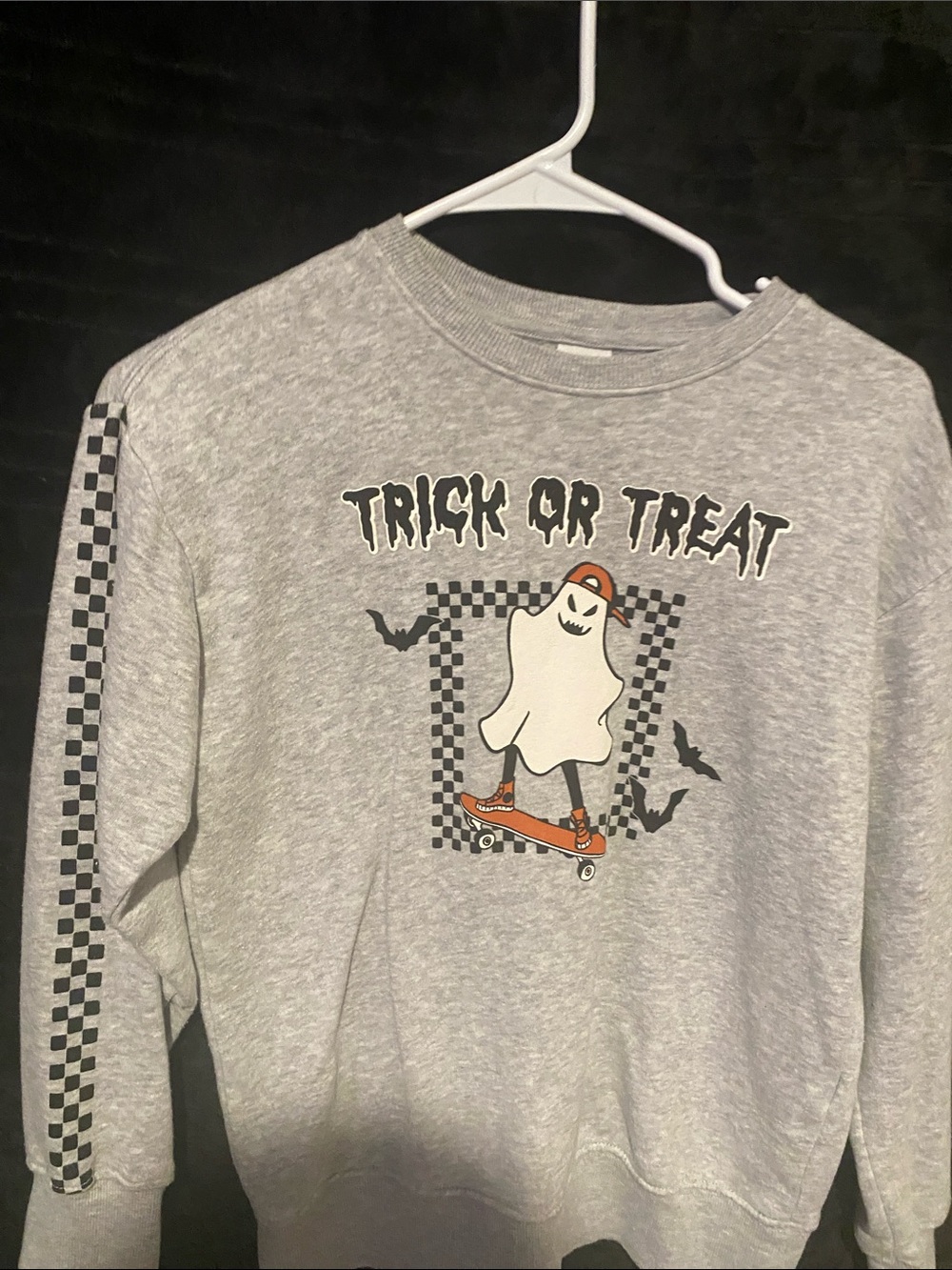 wonder nation Gray 'Trick or Treat' Ghost Skateboard Sweatshirt